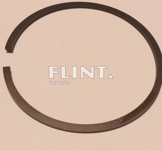 Toode on ümmargune, must metallrõngas, millel on avaus. Rõngas on sirge ja ühtlane, ühel küljel on väike klapp.