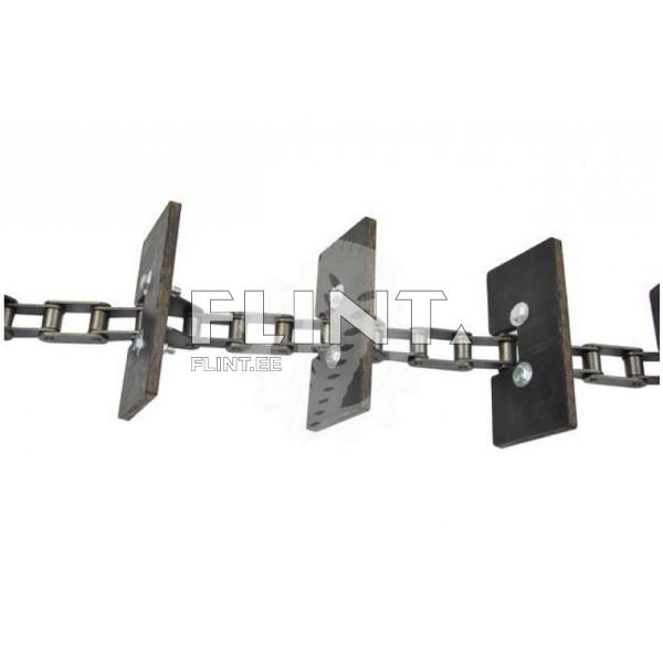 The product features a metal chain with several flat metal plates attached. The plates are arranged alternately and secured with bolts.