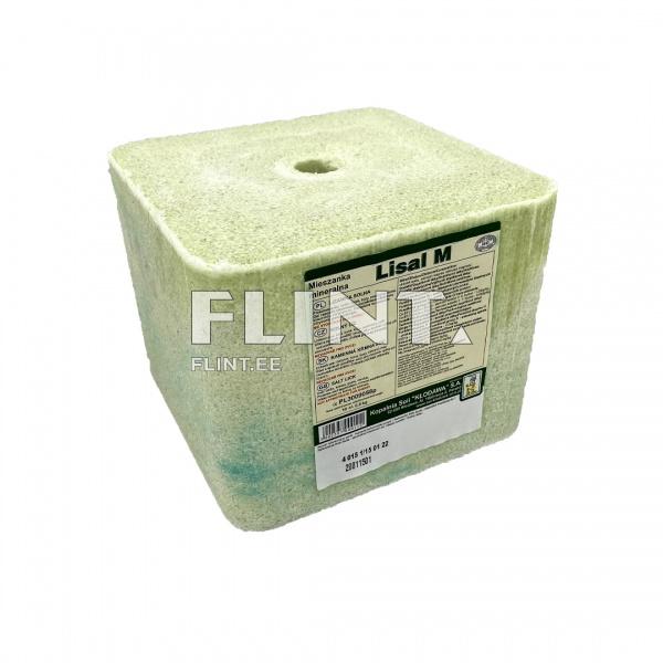 Salt block with minerals Lisal M 10 kg